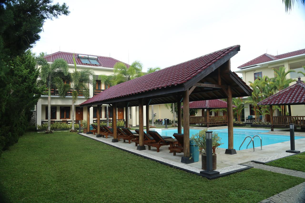 Sunrise Resort Batukaras Exterior foto
