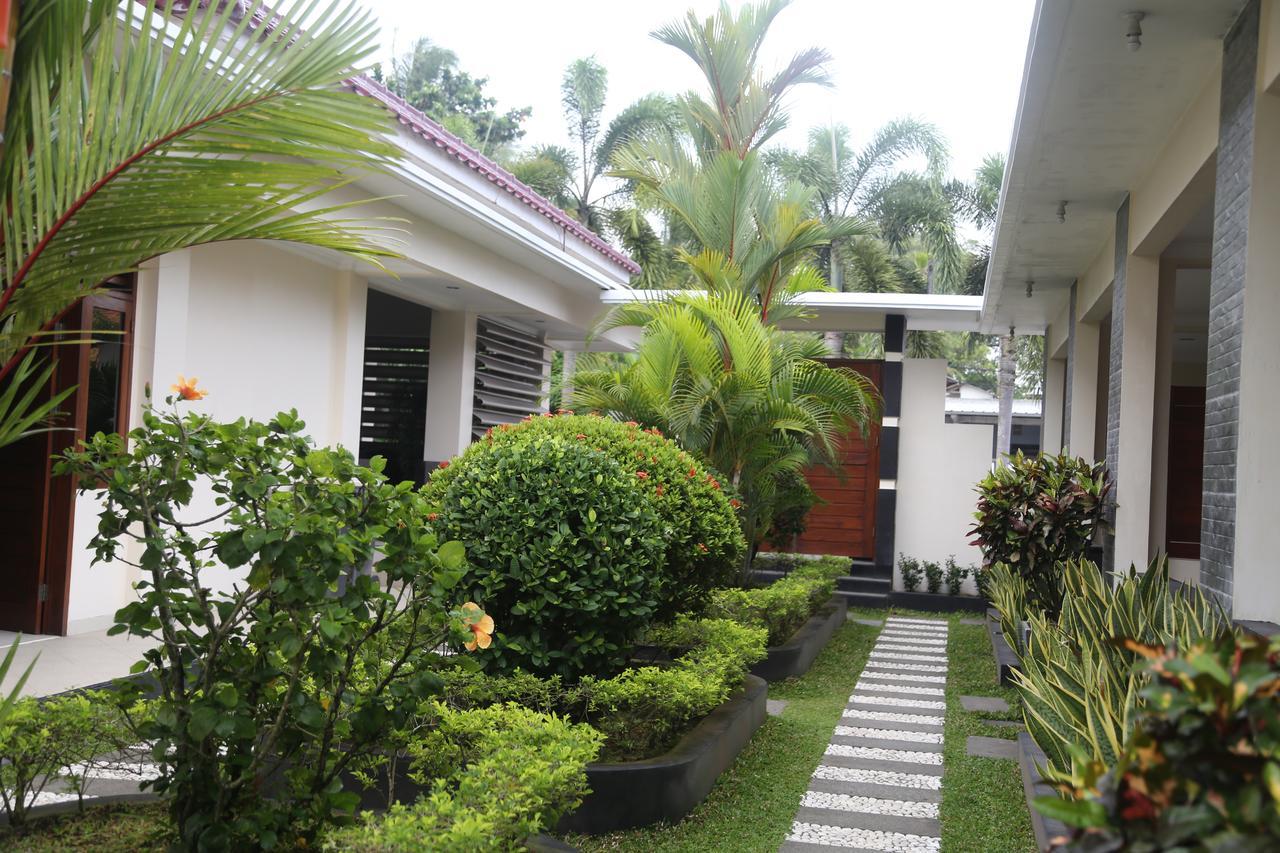 Sunrise Resort Batukaras Exterior foto